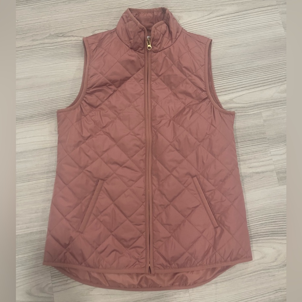 Old Navy puffer vest, pink, size small